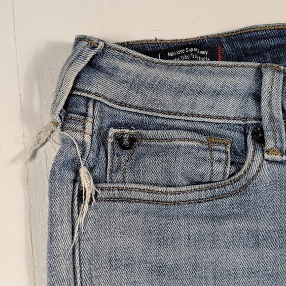 True Religion Halle Skinny Jeans Women’s 26 Blue Patchwork Distressed Denim - Picture 4 of 15